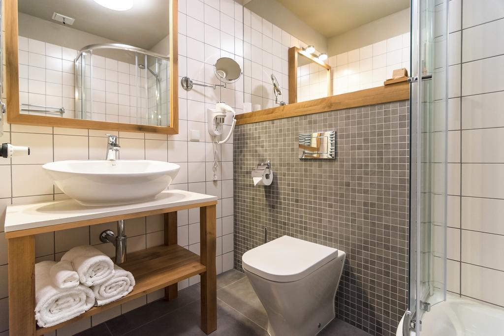 Hotel Naturum Milicz Esterno foto