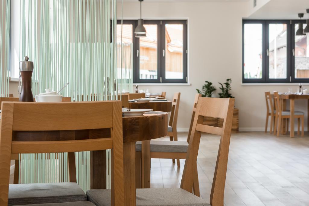 Hotel Naturum Milicz Esterno foto